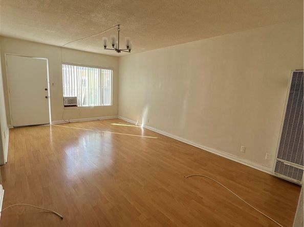 1548 N Alexandria Avenue, Los Angeles CA 90027