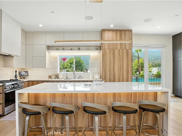 2806 Manhattan, Glendale CA 91214