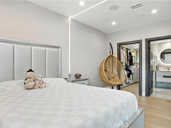 2806 Manhattan, Glendale CA 91214