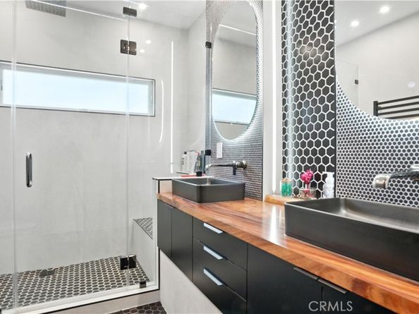 2806 Manhattan, Glendale CA 91214
