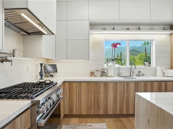 2806 Manhattan, Glendale CA 91214