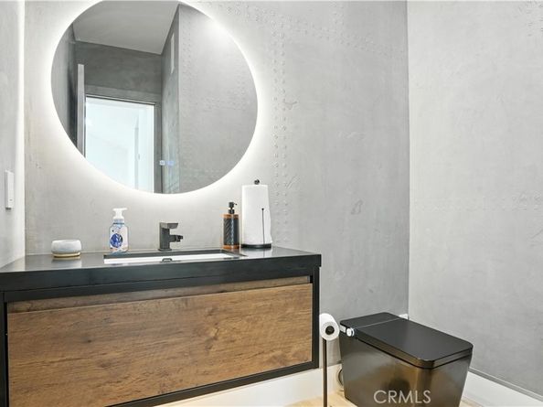 2806 Manhattan, Glendale CA 91214