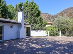 1496 Belleau Road, Glendale CA 91206