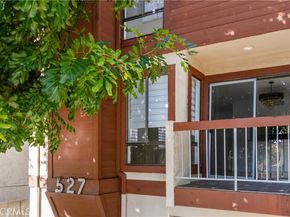 527 B E Elmwood, Burbank CA 91501