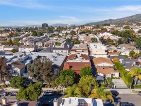 527 B E Elmwood, Burbank CA 91501