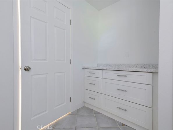 20264 Lassen Street, Chatsworth CA 91311