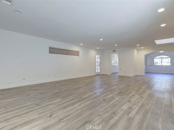 20264 Lassen Street, Chatsworth CA 91311