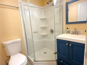 529 Naranja Drive, Glendale CA 91206