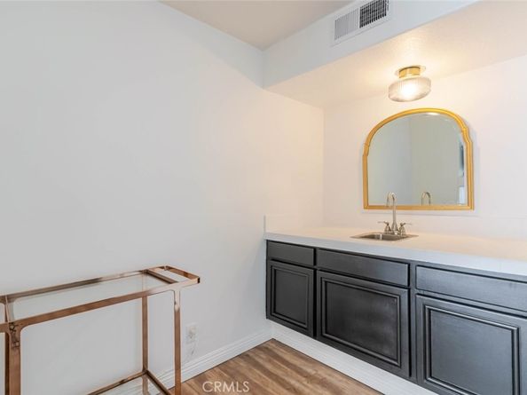 13543 Moorpark Street 7, Sherman Oaks CA 91423