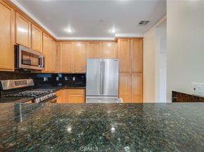 9610 Zelzah 301, Northridge CA 91325