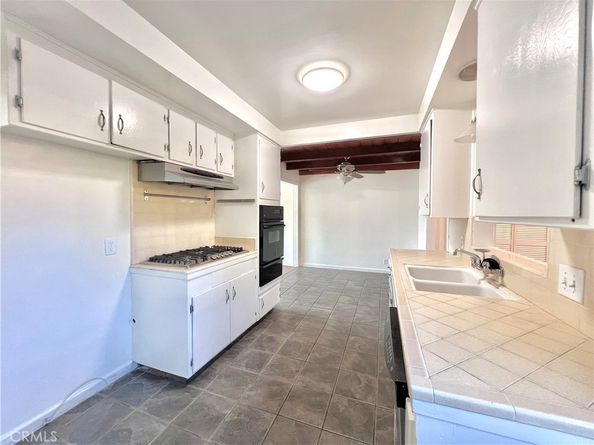 943 E Foothill Boulevard, Glendora CA 91741