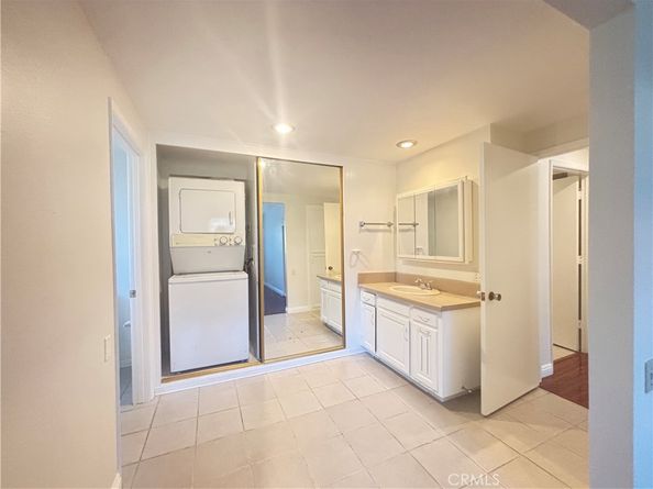 2070 Via Mariposa E B, Laguna Woods CA 92637