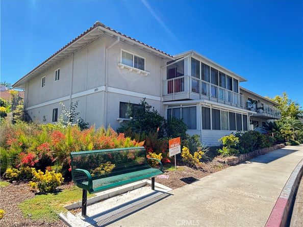 2070 Via Mariposa E B, Laguna Woods CA 92637
