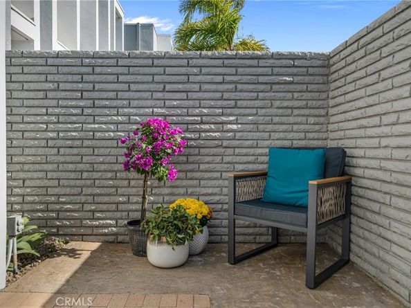 4001 Warner, Huntington Beach CA 92649