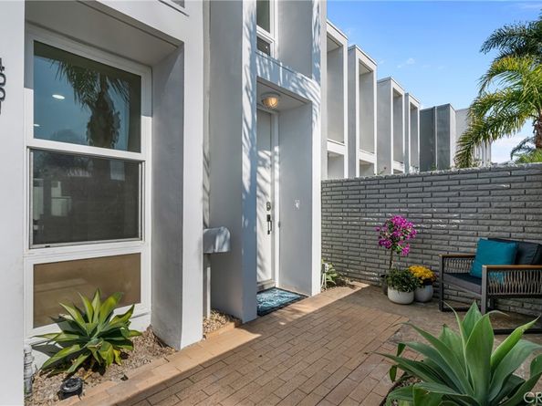 4001 Warner, Huntington Beach CA 92649