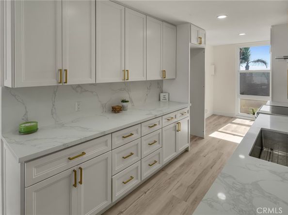 4001 Warner, Huntington Beach CA 92649