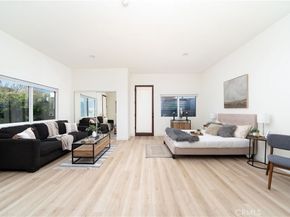 3532 S Muirfield Road, Los Angeles CA 90016