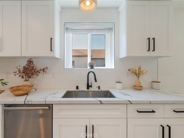 3532 S Muirfield Road, Los Angeles CA 90016