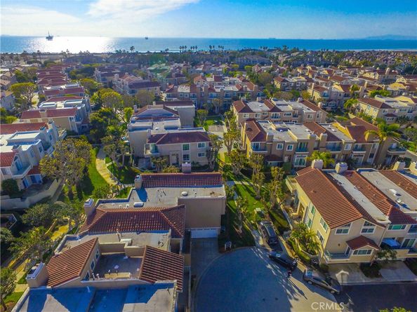 19330 Wingedfoot Circle, Huntington Beach CA 92648