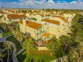 19330 Wingedfoot Circle, Huntington Beach CA 92648