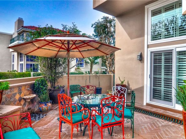 19330 Wingedfoot Circle, Huntington Beach CA 92648