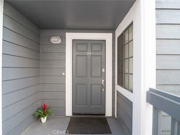 8192 Sandcove 204, Huntington Beach CA 92646