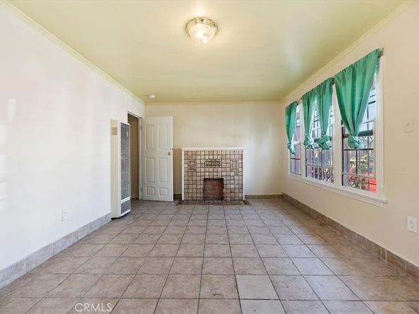 1174 W 38th, Los Angeles CA 90037