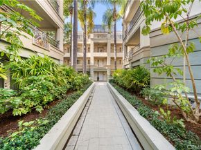 2233 Martin 204, Irvine CA 92612