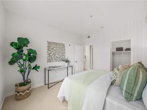 2233 Martin 204, Irvine CA 92612