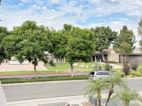 212 S Kraemer 2208, Placentia CA 92870