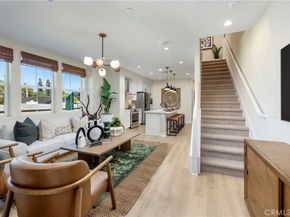 1322 Cantada Court, El Cajon CA 92019