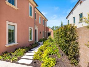 163 Summerland, Irvine CA 92602