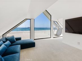 5537 E Seaside Walk, Long Beach CA 90803