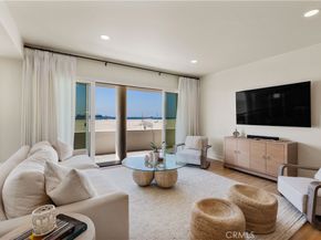 5537 E Seaside Walk, Long Beach CA 90803