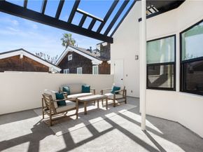 5537 E Seaside Walk, Long Beach CA 90803