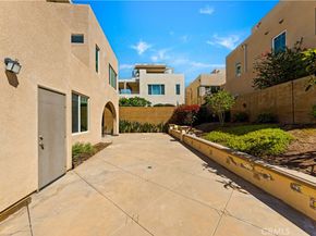 114 Cultivate, Irvine CA 92618
