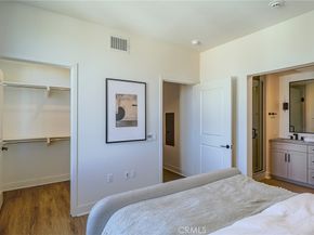 414 Main 400, Huntington Beach CA 92648