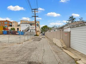 1222 23rd, Santa Monica CA 90404