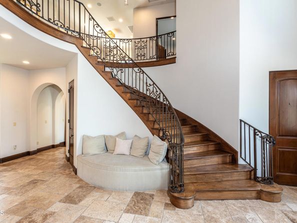 2330 Crystal Lane, Pasadena CA 91107