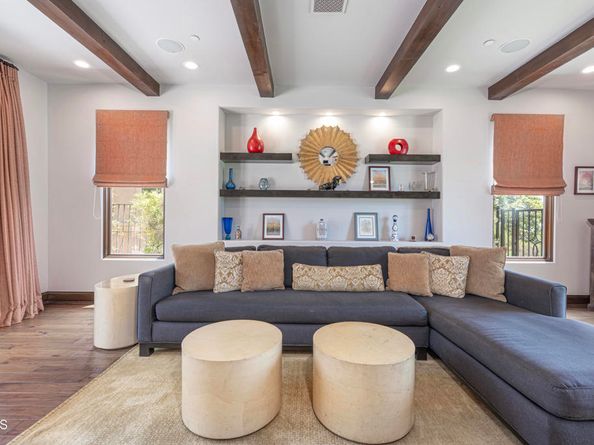 2330 Crystal Lane, Pasadena CA 91107