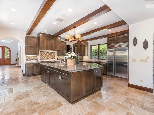 2330 Crystal Lane, Pasadena CA 91107