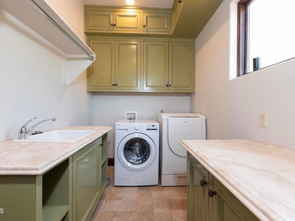 2330 Crystal Lane, Pasadena CA 91107