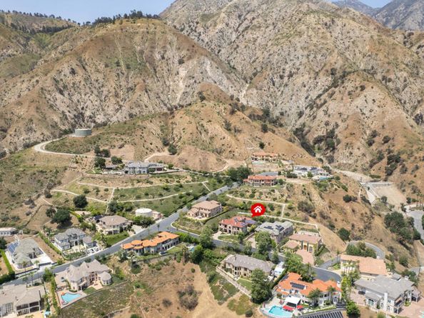 2330 Crystal Lane, Pasadena CA 91107