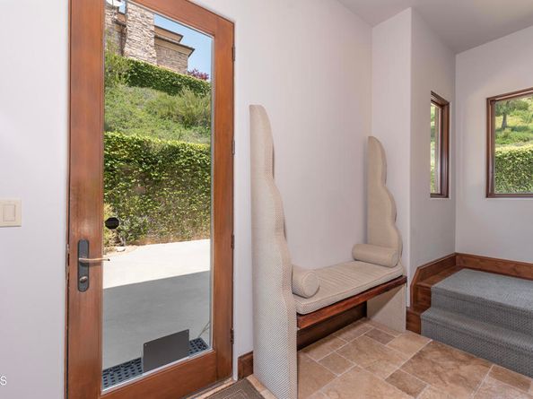 2330 Crystal Lane, Pasadena CA 91107