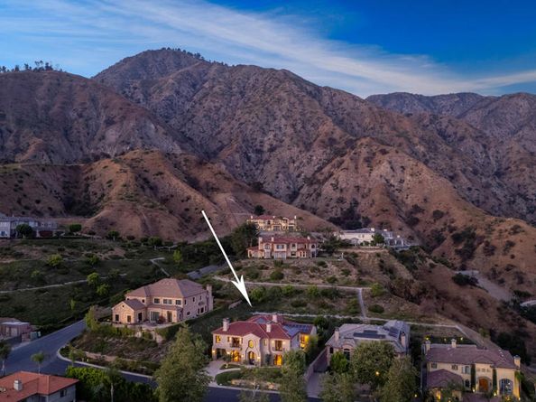 2330 Crystal Lane, Pasadena CA 91107