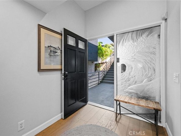 1077 Tia Juana Street, Laguna Beach CA 92651