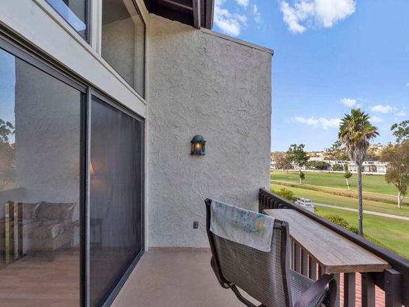 2508 Navarra Drive 424, Carlsbad CA 92009