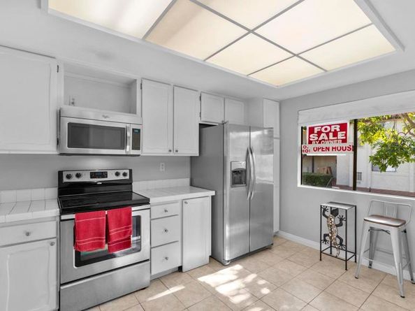 2508 Navarra Drive 424, Carlsbad CA 92009