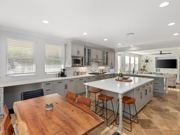 1156 Via Vera Cruz, San Marcos CA 92078