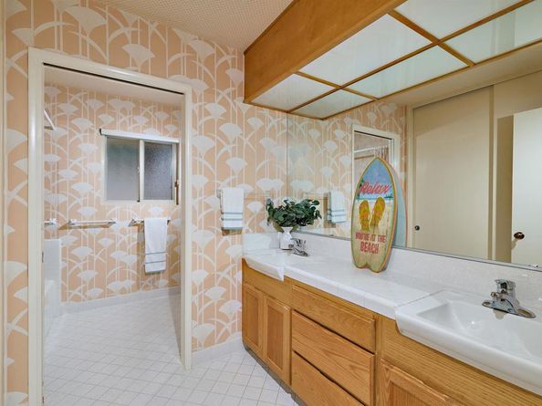 3190 Falcon Drive, Carlsbad CA 92008
